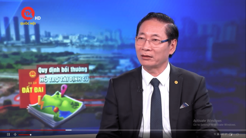 Luật sư Nguyễn Chiến - Đại biểu Quốc hội khoá XIV, Giám đốc Công ty luật Nguyễn Chiến trao đổi trên Diễn đàn kinh tế về vấn đề "Sửa đổi Luật Đất đai: Đa dạng các hình thức bồi thường về đất"